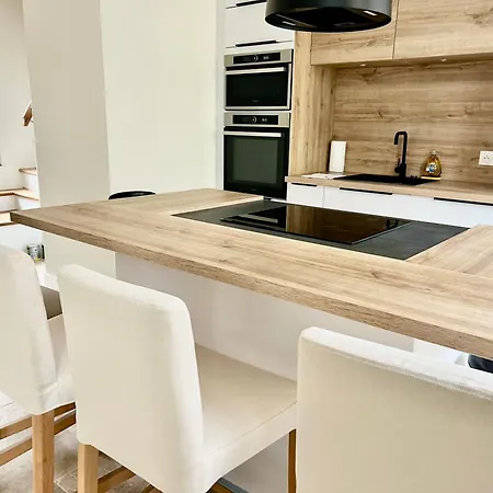 Les Hirondelles De Holiday home