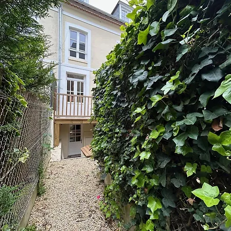 Les Hirondelles De ドーヴィル