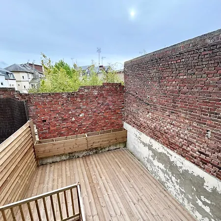 Les Hirondelles De Nyaraló *