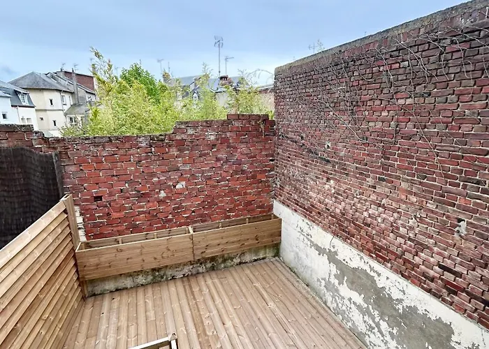 Les Hirondelles De 別荘 *